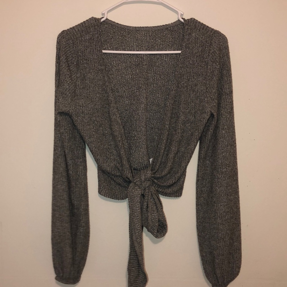 Cropped wrap around top
